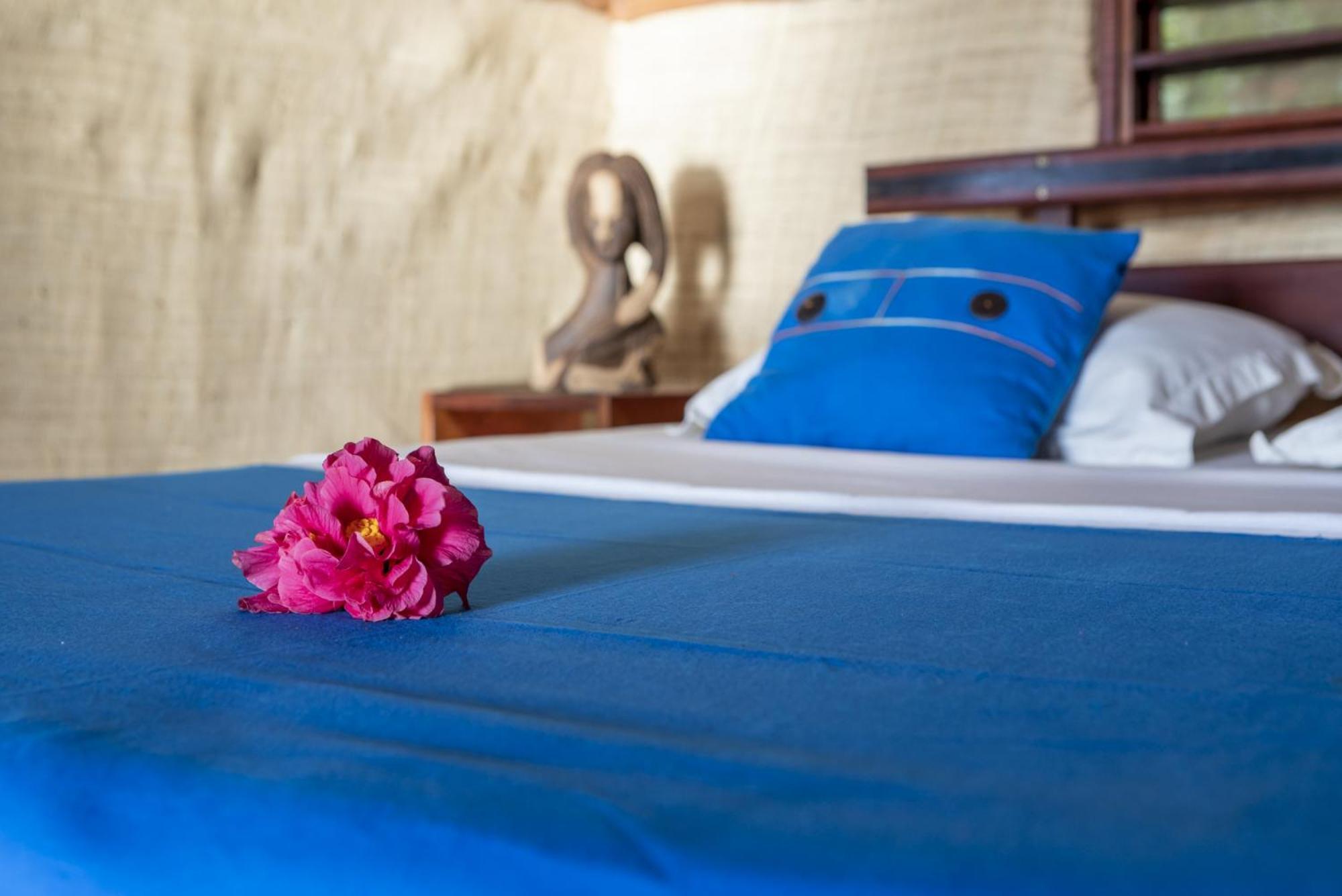 Floraly Komba Hotel - Nosy Komba Bagian luar foto