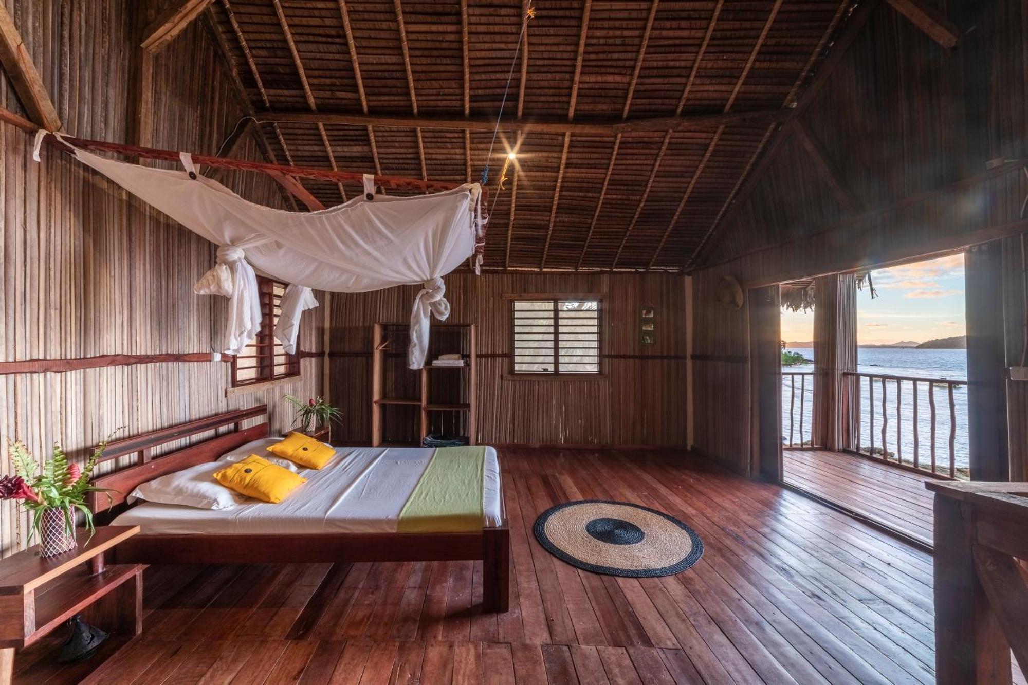 Floraly Komba Hotel - Nosy Komba Bagian luar foto